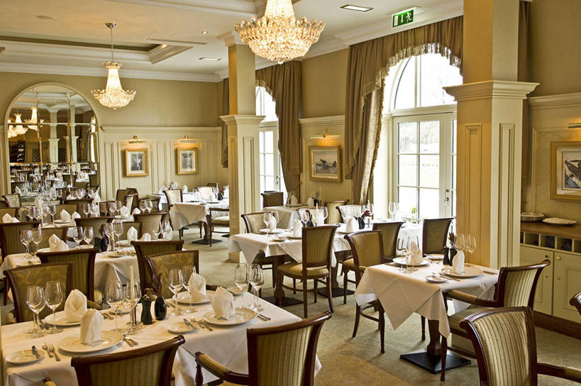 无人,横图,餐桌,酒店,椅子,英国,北爱尔兰,饭厅,摄影,高雅,水晶吊灯,无忧无虑,彩图,餐馆,弗马纳区,厄恩湖