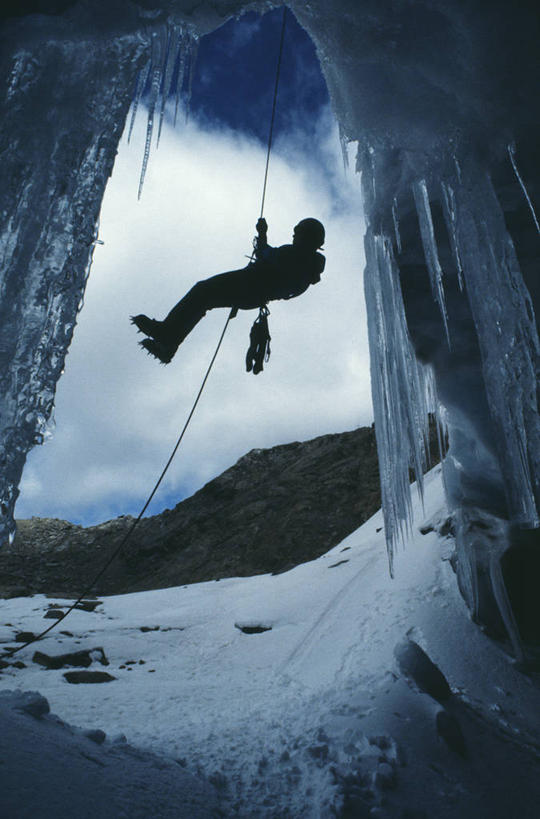 一个人,攀登,竖图,兴奋,探险,运动,非洲,肯尼亚,冰,冰柱,极限运动,绳子,摄影,洞穴,攀冰,探险家,肯尼亚山,冒险,爬山,彩图
