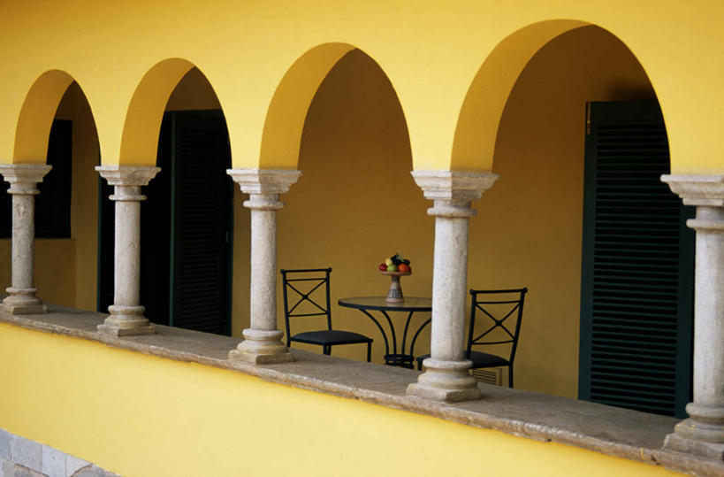 无人,横图,度假,早餐,阳台,桌子,酒店,椅子,秘鲁,拱门,黄色,南美,摄影,南美洲,拉丁美洲,华贵,美洲,秘鲁共和国,库斯科,首府,亚美利加洲,南亚美利加洲,玉米之仓,库斯科省,彩图,库斯科大区