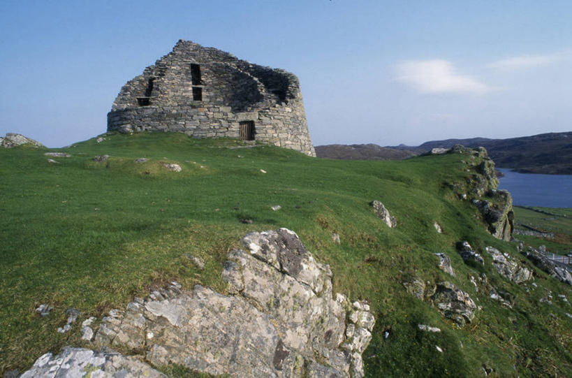 无人,横图,破碎,化石,塔,破坏,苏格兰,破损,草,地标建筑,平原,摄影,粉碎,损坏,毁坏,摧毁,外赫布里底群岛,彩图