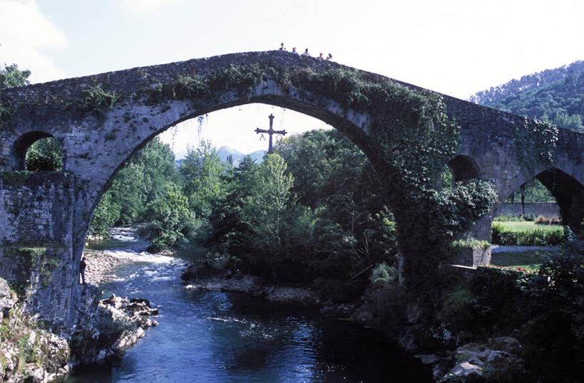 无人,横图,水,建筑,西班牙,欧洲,十字架,地形,树,摄影,阿斯图里亚斯,彩图,横越