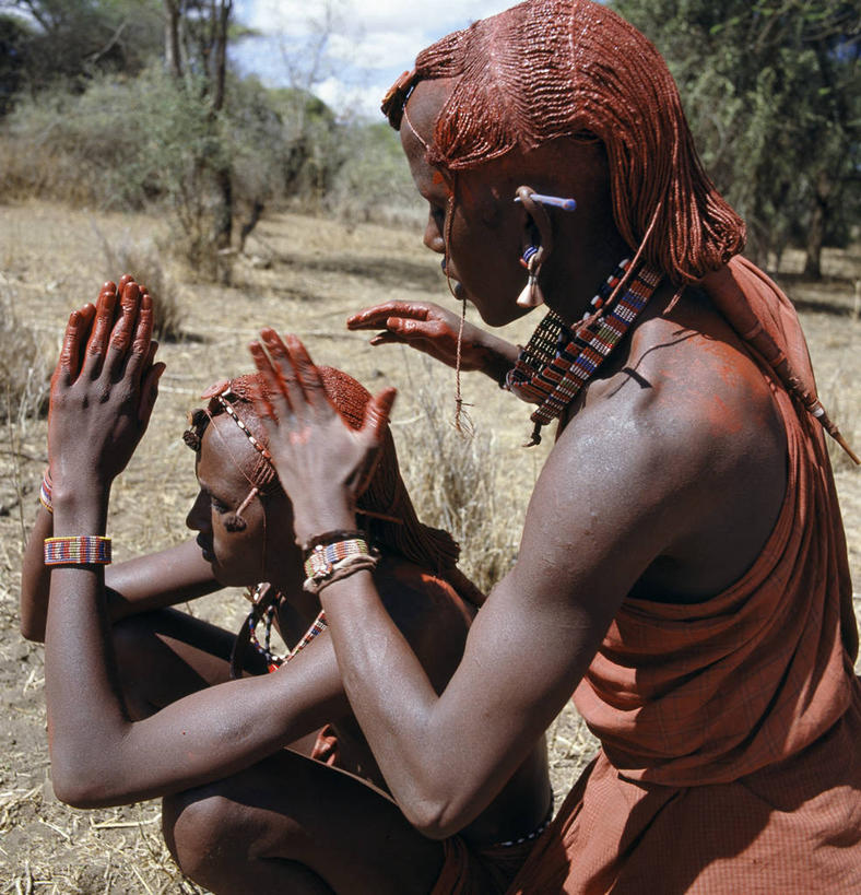 成年人,两个人,竖图,项链,珠宝,非洲,肯尼亚,装饰,束发带,珠子,摄影,发辫,麻花辫,肖像,非洲文化,男人,发型,彩图,传统服装,马赛人