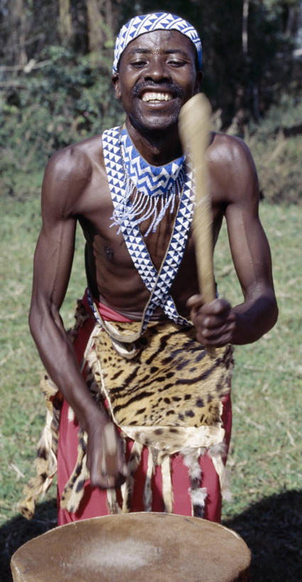 成年人,一个人,竖图,非洲,卢旺达,仅一个男性,鼓,音乐,摄影,唱,音乐人,鼓手,男人,舞者,彩图,舞蹈