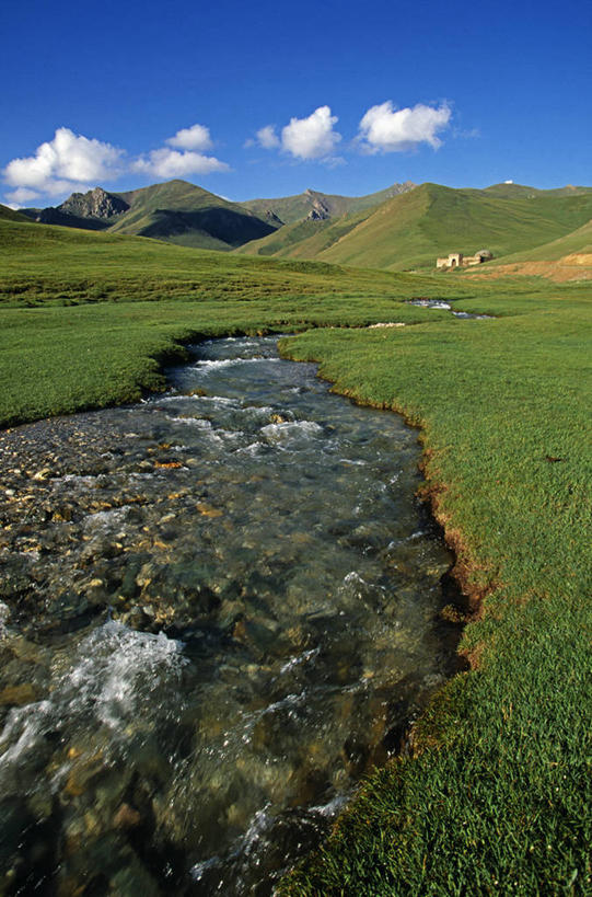 无人,竖图,建筑业,山脉,吉尔吉斯斯坦,房屋,山谷,摄影,中亚,政府,彩图,旅行