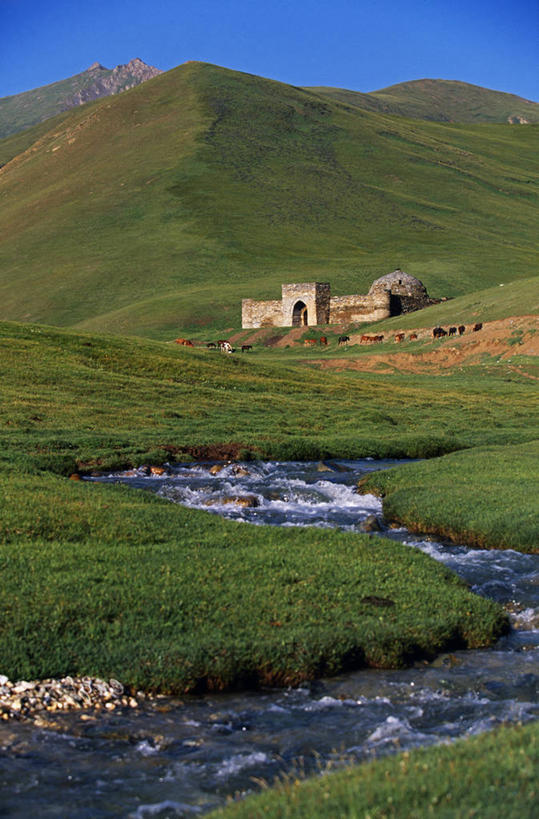 无人,竖图,建筑业,山脉,吉尔吉斯斯坦,房屋,山谷,摄影,中亚,政府,彩图,旅行