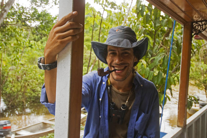 成年人,一个人,科学家,横图,室外,河流,船,秘鲁,仅一个男性,河岸,南美,摄影,保护,环境,热带气候,拉丁美洲,环境保护,男人,彩图