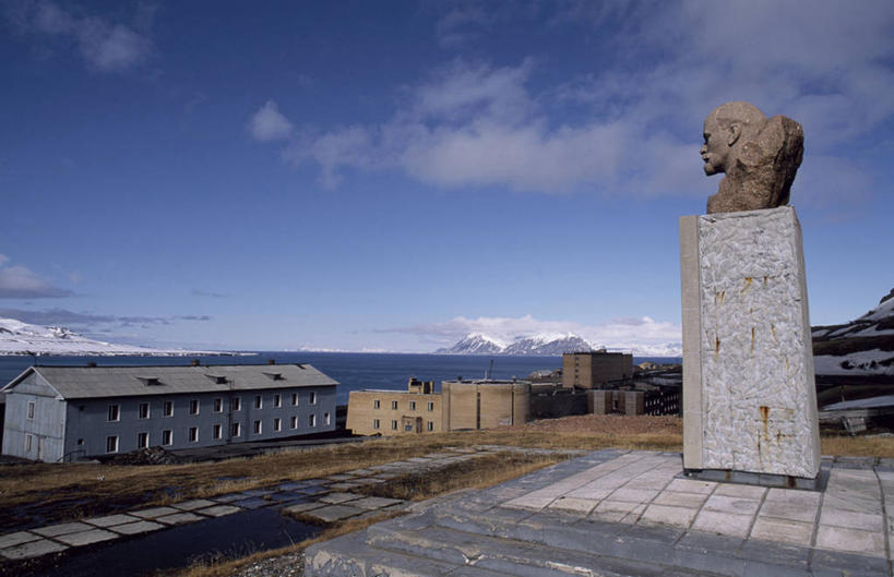 无人,横图,采矿业,挪威,欧洲,雕像,纪念碑,灰色,冷,摄影,纪念,留念,矿坑,怀念,列宁,斯瓦尔巴德群岛,彩图