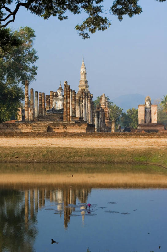 无人,公园,竖图,日出,泰国,亚洲,雕像,黎明,佛,素可泰,地标建筑,摄影,宗教,东南亚,泰国文化,泰王国,玛哈泰寺,素可泰历史公园,彩图,素可泰遗址公园