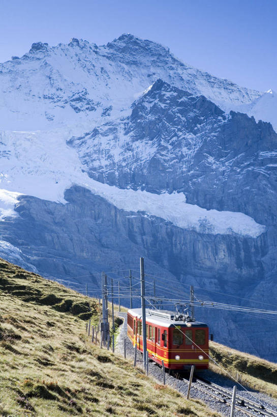 无人,竖图,室外,山,山脉,火车,瑞士,欧洲,阿尔卑斯山,地形,摄影,西欧,阿尔卑斯山脉,少女峰,彩图