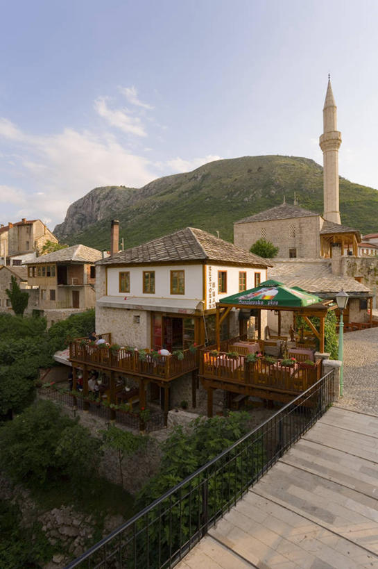 无人,竖图,室外,欧洲,乡村,摄影,清真寺,巴尔干,东欧,前南斯拉夫,莫斯塔尔,彩图,餐馆,咖啡馆,波斯尼亚和黑塞哥维那