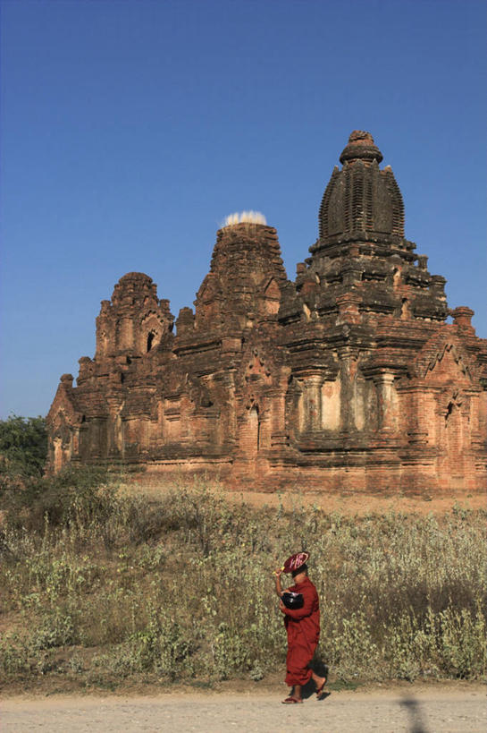 一个人,竖图,缅甸,亚洲,地标建筑,摄影,东南亚,僧侣,彩图