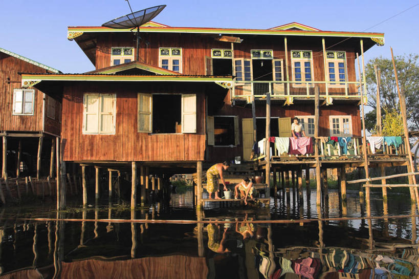 成年人,无人,横图,室外,缅甸,亚洲,房屋,衣服,摄影,东南亚,掸邦,女人,洗涤,彩图