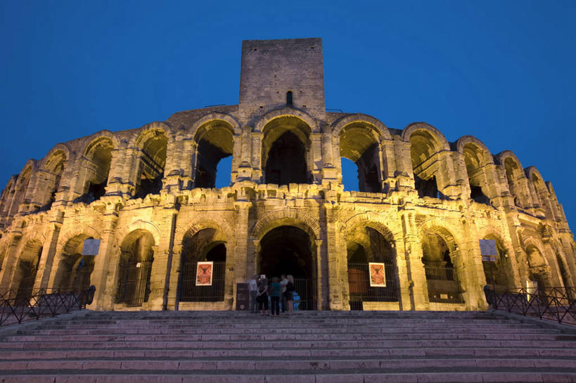 无人,横图,夜晚,法国,欧洲,城镇,黄昏,摄影,照亮,考古学,西欧,地中海,普罗旺斯,法国文化,阿尔勒,罗纳河口,彩图