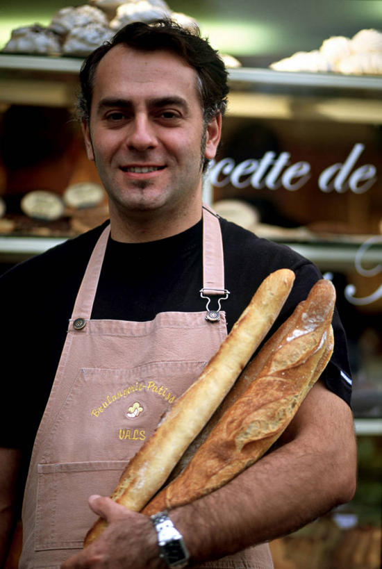 面包,成年人,一个人,竖图,法国,欧洲,仅一个男性,摄影,阿尔萨斯,肖像,烘焙师,法国文化,斯特拉斯堡,面包店,男人,彩图