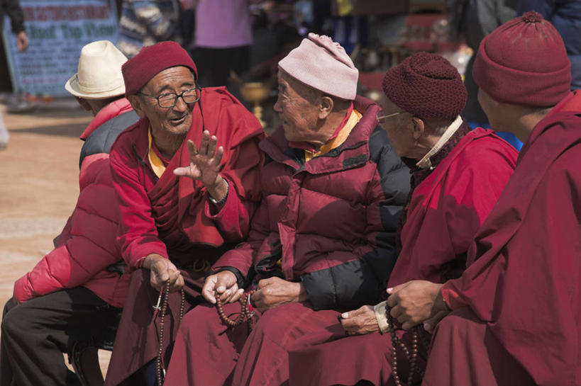 成年人,人群,寺庙,横图,尼泊尔,亚洲,首都,佛塔,地标建筑,摄影,宗教,佛教,肖像,加德满都,博达塔,巴格马提河,喜马拉雅山脉,男人,彩图