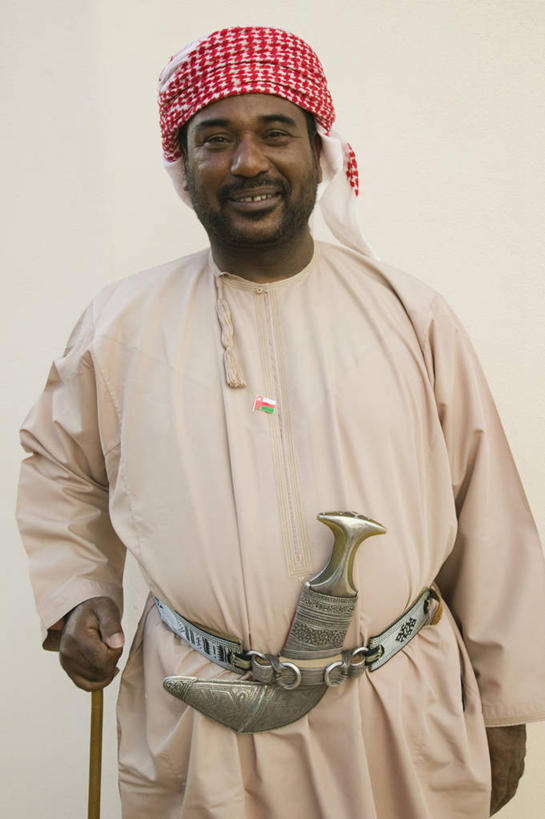 一个人,竖图,城市,阿曼,首都,摄影,中东,波斯湾,大马斯喀特,阿拉伯,彩图,阿拉伯半岛