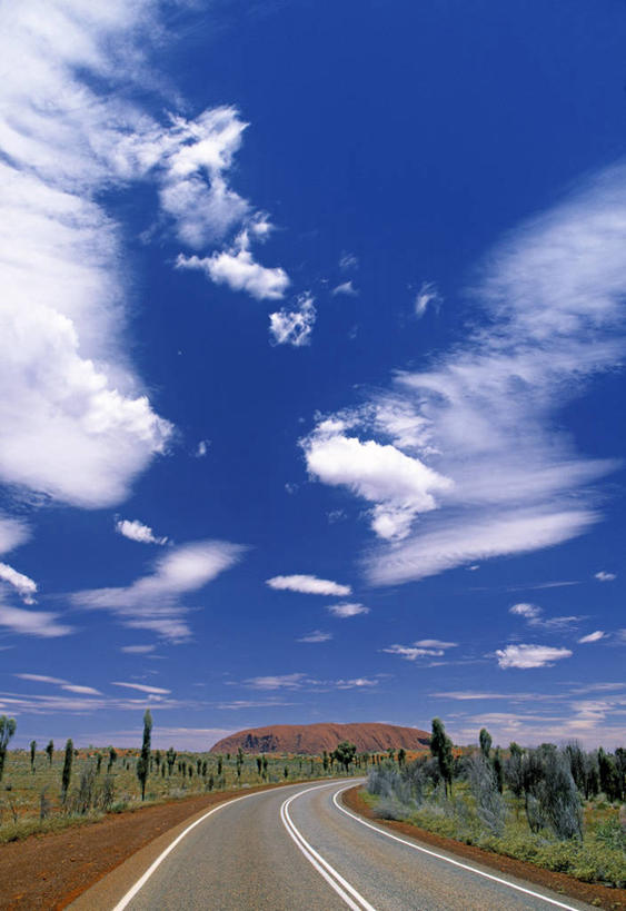 无人,竖图,室外,沙漠,路,澳大利亚,地形,地标建筑,摄影,国家公园,大洋洲,澳洲,驾车,南方大陆,澳大拉西亚,澳大利亚联邦,北领地,岩石,彩图,艾尔斯岩