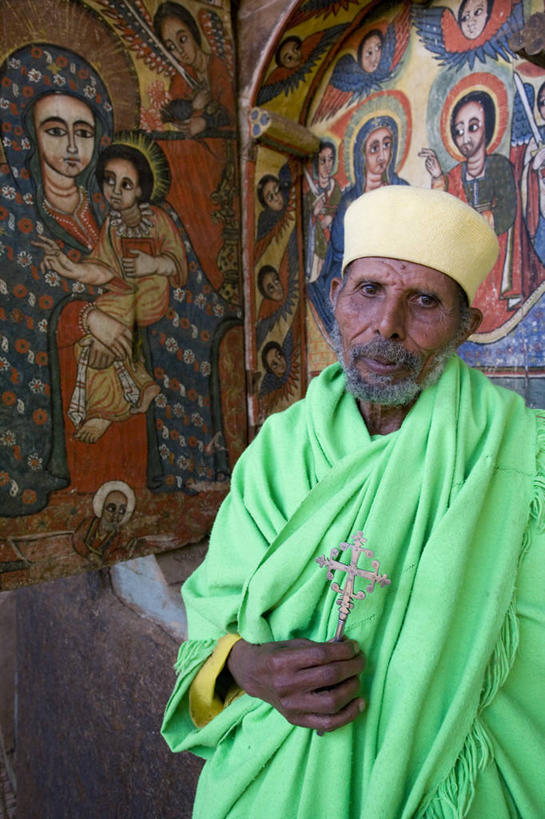 一个人,教堂,竖图,室内,非洲,埃塞俄比亚,摄影,肖像,塔纳湖,神父,彩图