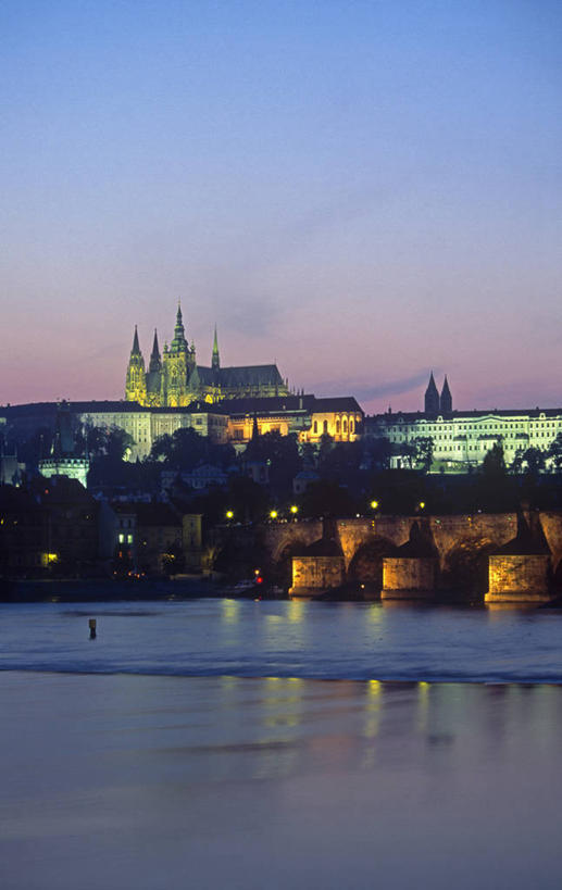 无人,竖图,室外,城市,欧洲,捷克,首都,摄影,东欧,中欧,捷克共和国,布拉格,查理大桥,圣维特大教堂,圣维特主教座堂,赫拉德卡尼城堡,赫拉德卡尼皇宫,伏尔塔瓦河,彩图,布拉格历史中心