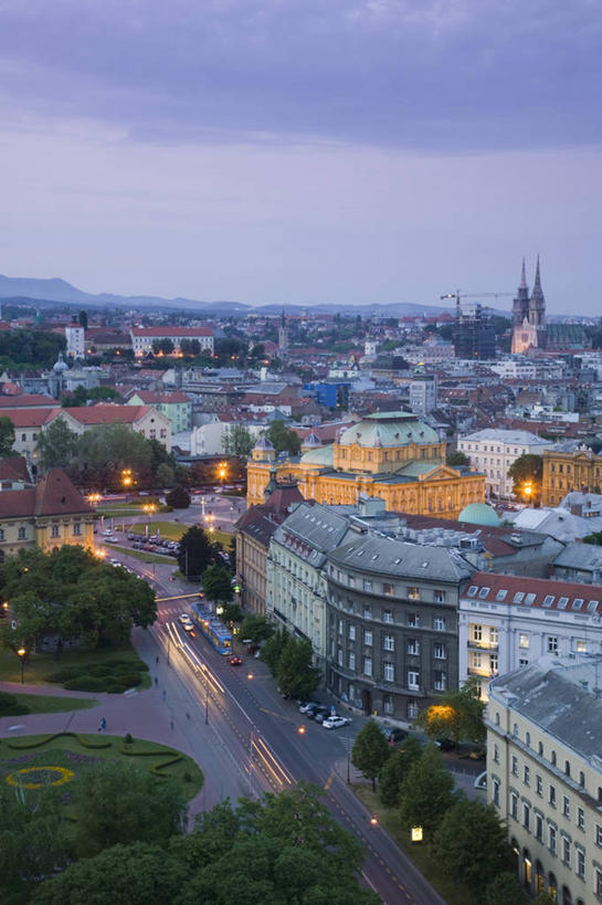 无人,竖图,俯视,夜晚,城市,欧洲,克罗地亚,首都,黄昏,摄影,地中海文化,巴尔干,东欧,萨格勒布,彩图,高角度拍摄