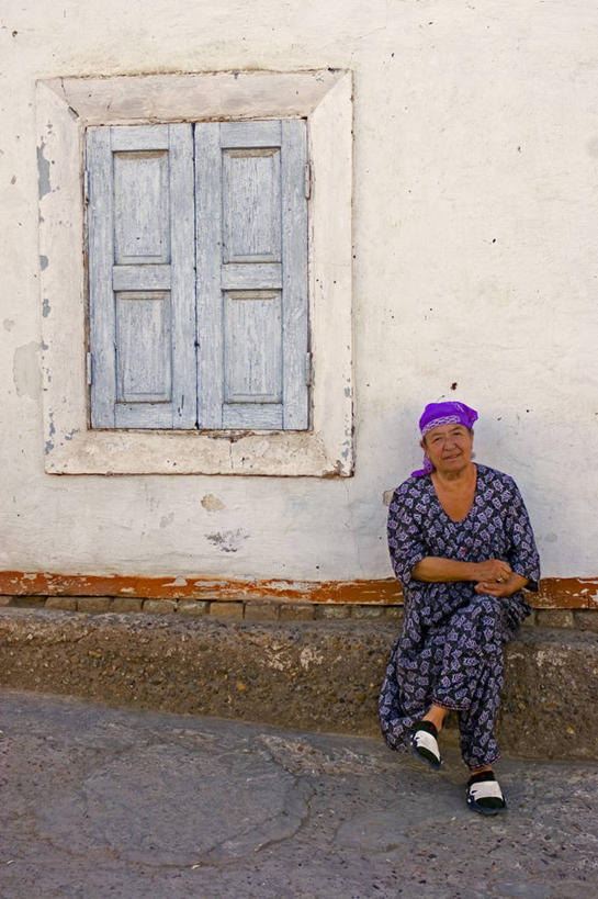 成年人,一个人,竖图,乌兹别克斯坦,亚洲,仅一个女性,摄影,中亚,肖像,丝绸之路,布哈拉,女人,彩图