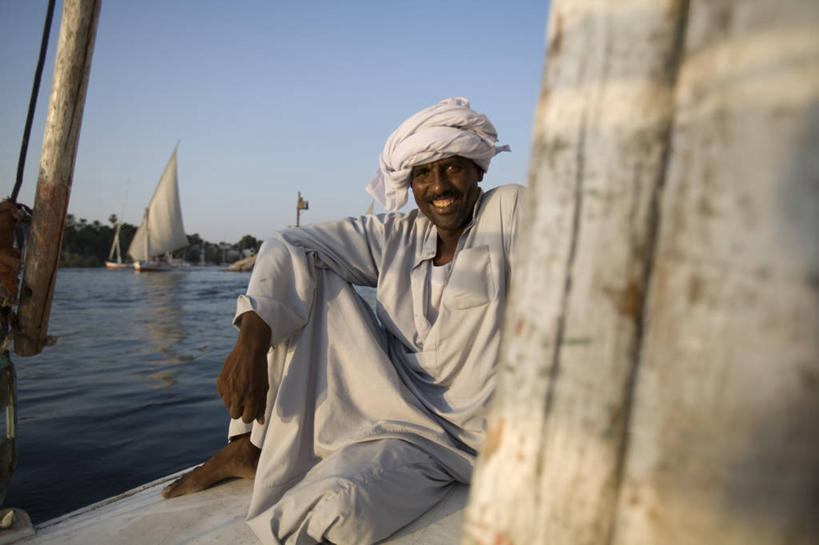帆船,成年人,一个人,横图,室外,河流,船,尼罗河,非洲,埃及,仅一个男性,交通工具,帆,摄影,航海,中东,载具,肖像,北非,埃及文化,船长,三桅帆船,男人,彩图