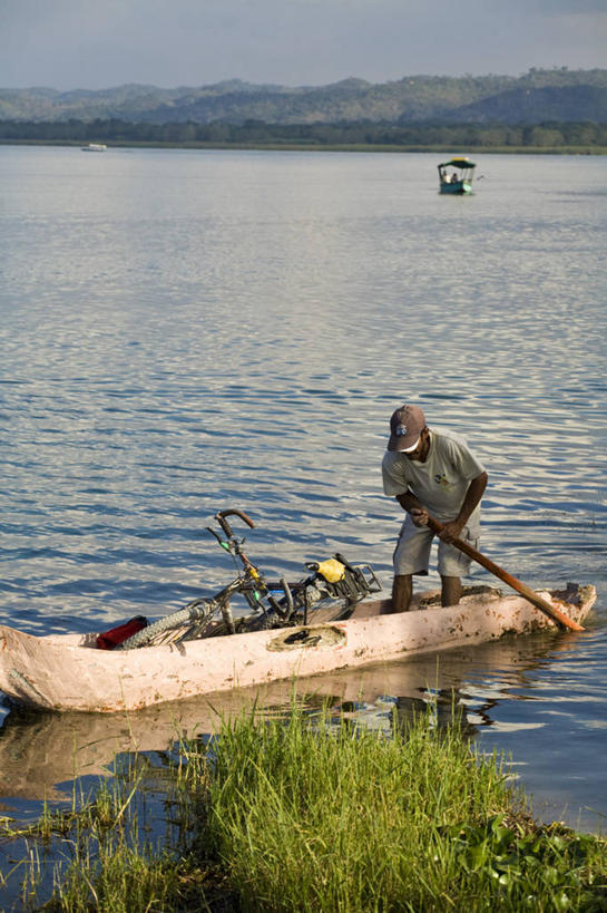成年人,竖图,危地马拉,摄影,中美洲,拉丁美洲,弗洛雷斯,男人,彩图