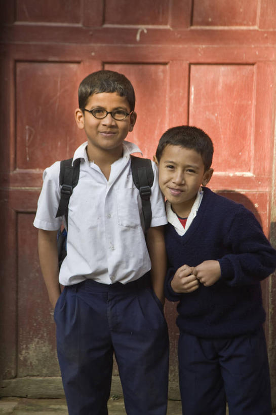 儿童,两个人,竖图,室外,纯洁,山,尼泊尔,亚洲,可爱,童年,童趣,摄影,肖像,童真,烂漫,无邪,喜马拉雅山脉,天真,男孩,彩图,男生