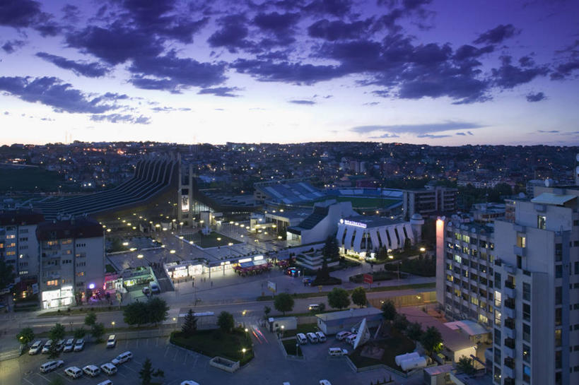 无人,横图,俯视,室外,夜晚,天际线,城市,欧洲,黄昏,摄影,巴尔干,塞尔维亚,科索沃,彩图,高角度拍摄