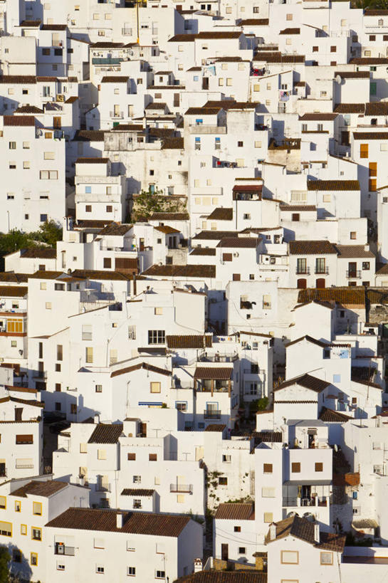 无人,竖图,俯视,室外,白天,旅游,美景,山,建筑,西班牙,欧洲,景观,乡村,塔,自然,春天,景色,摄影,生活方式,地中海文化,南欧,自然风光,安达路西亚,伊比利亚半岛,卡萨雷斯,彩图,高角度拍摄,旅行,传统文化