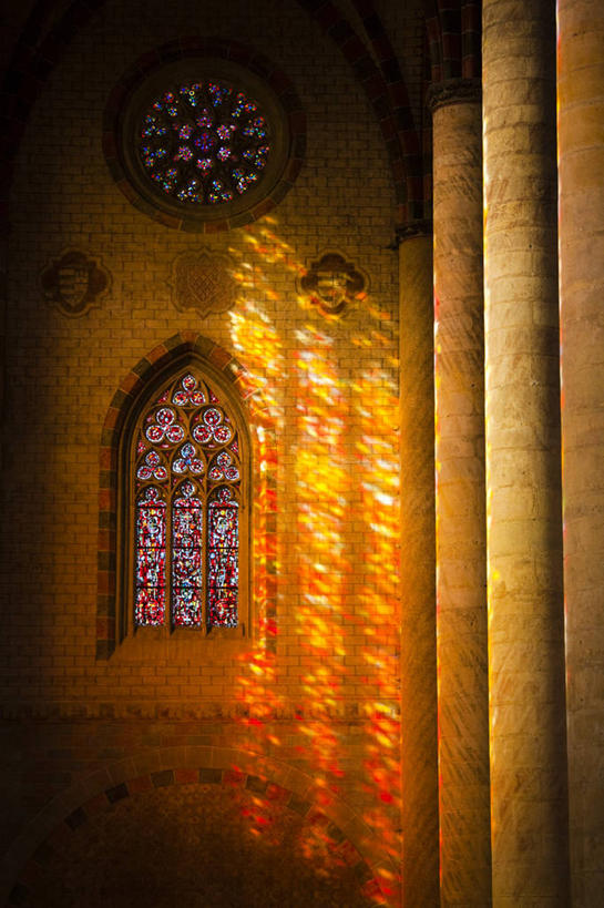 无人,教堂,竖图,室内,旅游,城市,建筑,法国,欧洲,节日,城镇,文化,祈祷,健康,许愿,摄影,宗教,信仰,纪念,祈求,基督教,西欧,宗教建筑,天主教,多米尼加共和国,彩色玻璃,图卢兹,上加龙,平安,彩图,全画面,全框架,全帧,旅行,全画幅