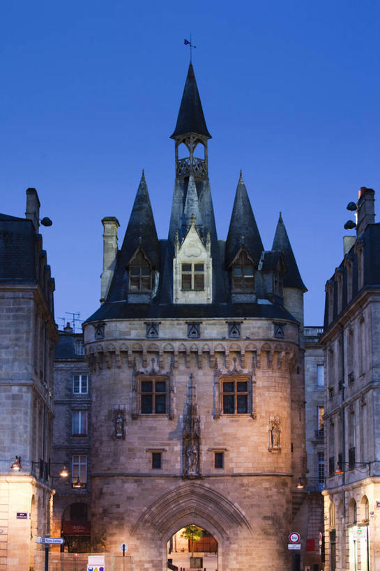 无人,竖图,室外,夜晚,旅游,河流,法国,欧洲,大门,黎明,摄影,西欧,法兰西,法国文化,法兰西共和国,波尔多,阿基坦,法兰西第五共和国,亚魁当,吉伦特省,阿基坦大区,秋天,彩图,旅行,加伦河