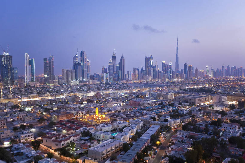 无人,横图,俯视,室外,夜晚,旅游,天际线,城市,建筑,摩天大楼,黄昏,摄影,中东,阿拉伯联合酋长国,迪拜,波斯湾,中东文化,谢赫扎耶德路,阿拉伯,彩图,高角度拍摄,旅行,阿拉伯半岛