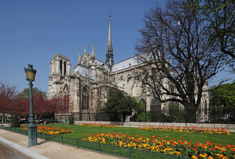 无人,教堂,横图,室外,白天,度假,美景,城市风光,城市,建筑,日光,法国,巴黎,巴黎圣母院,景观,首都,娱乐,灯,花,地标建筑,春天,享受,休闲,景色,放松,摄影,宗教,法国文化,哥特式风格,彩图,大教堂,斯德岛