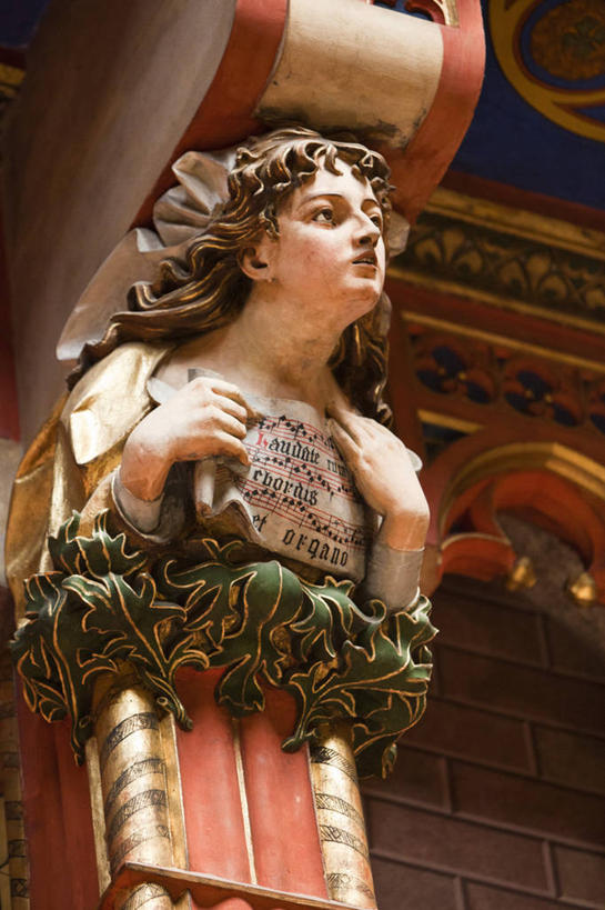 无人,教堂,竖图,室外,白天,雕塑,欧洲,波兰,古城,常春藤,摄影,小天使,哥特式风格,克拉科夫,圣玛丽教堂,彩图