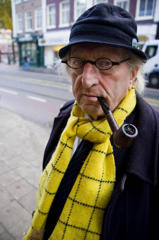 成年人,老年人,一个人,吸烟,竖图,欧洲,荷兰,仅一个男性,仅一个人,首都,仅一个老年男性,摄影,烟斗,生活方式,肖像,阿姆斯特丹,老年男性,男人,男性,彩图