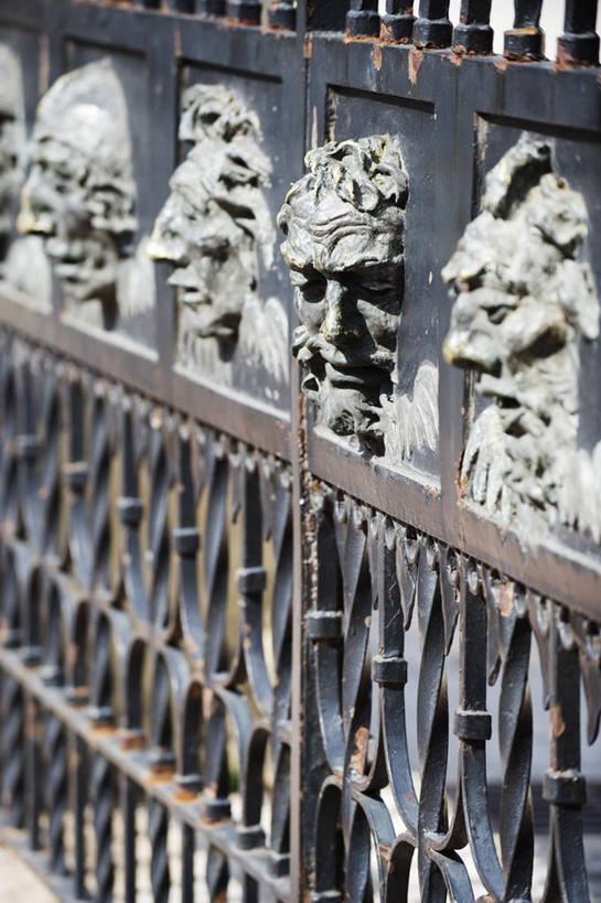 教堂,竖图,室外,雕塑,加勒比海,铁,金属,大门,首都,历史,大西洋,摄影,拉丁美洲,铁艺,多米尼加共和国,雕塑家,彩图,大教堂,联合国教科文组织