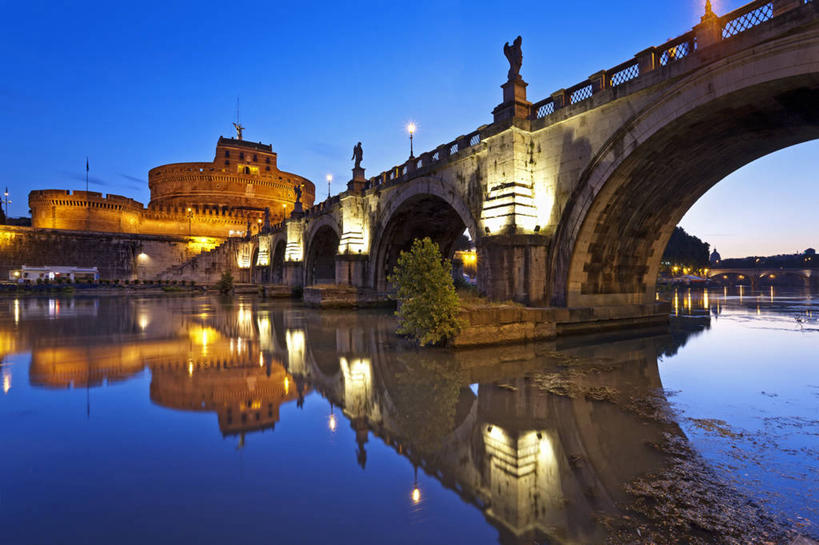 无人,码头,横图,室外,夜晚,河流,水,建筑,意大利,欧洲,反射,桥,首都,蓝色,黄昏,摄影,意大利文化,拉奇奥,台伯河,彩图,圣天使桥