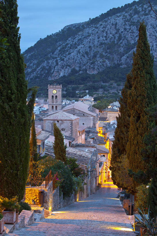 无人,竖图,俯视,室外,山,西班牙,城镇,黄昏,摄影,马略卡,彩图,高角度拍摄,旅行,丝柏,巷