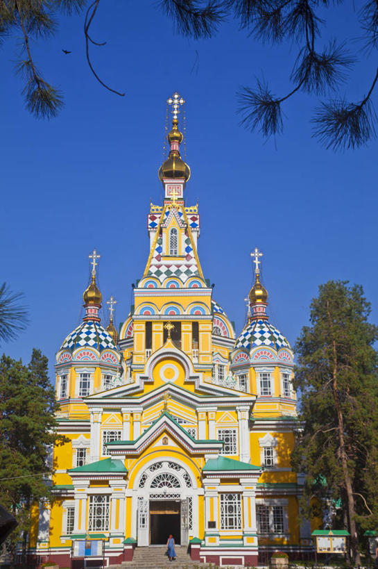 竖图,彩色,室外,白天,建筑,哈萨克斯坦,黄色,摄影,宗教,五颜六色,色彩斑斓,基督教,圆顶建筑,五彩缤纷,万里无云,五彩斑斓,阿拉木图,五光十色,彩图,大教堂