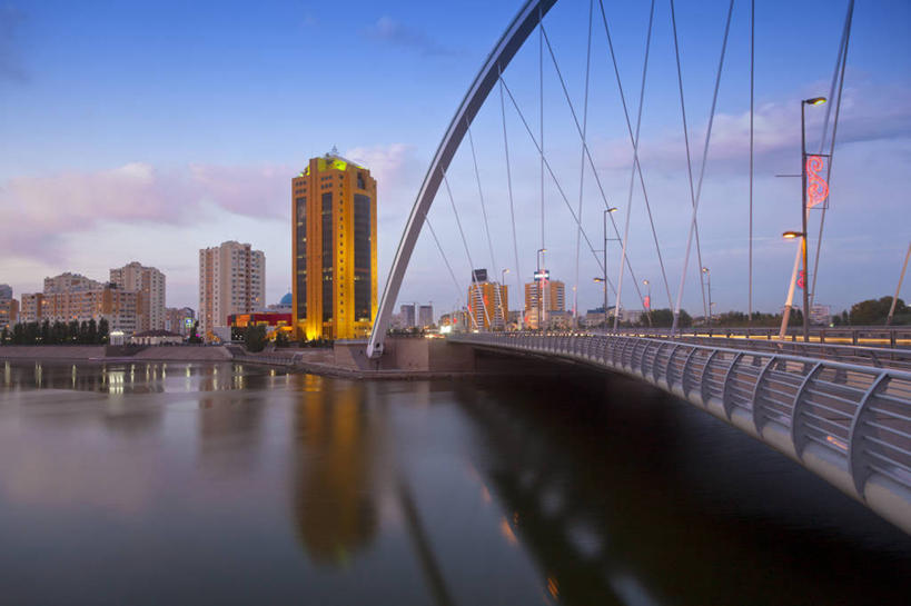 无人,横图,室外,白天,河流,天际线,城市,建筑,哈萨克斯坦,反射,桥,摄影,市区,彩图