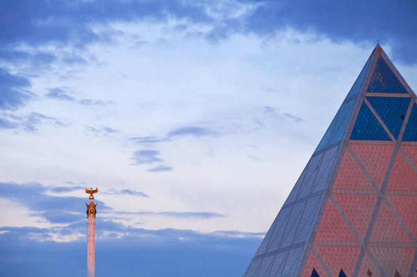 无人,工程师,建筑师,宫殿,横图,室外,白天,留白,建筑,哈萨克斯坦,柱子,天空,金字塔,摄影,管理,建筑工程师,设计,彩图,画则师,图则师,则师,评估,人员,霍朗明,诺曼.福斯特,诺曼.罗伯特.福斯特男爵阁下