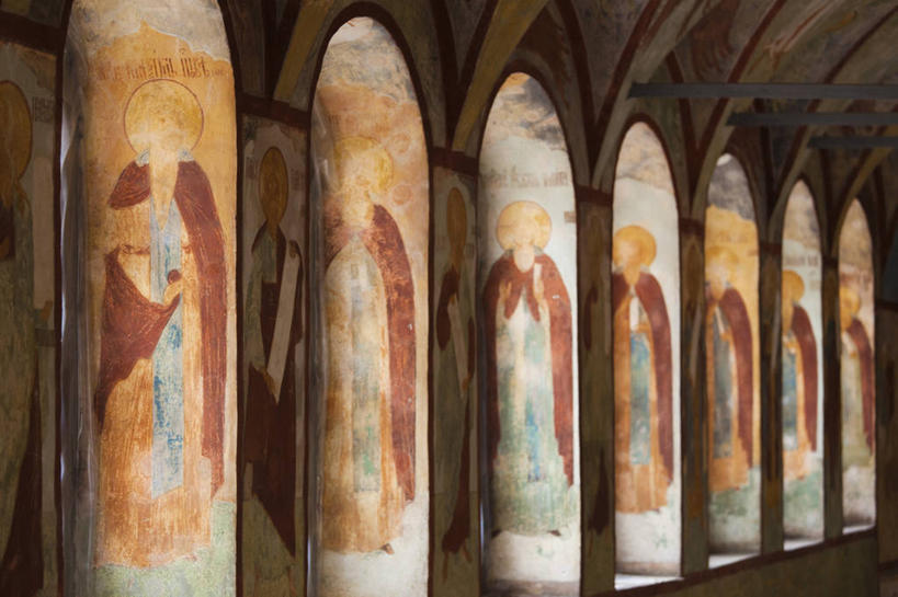 无人,横图,室内,白天,重复,窗户,俄罗斯,艺术,装饰,标志,符号,墙,标识,摄影,宗教,基督教,手艺,拱廊,性别符号,圣人,美术工艺,彩图,男性符号,俄罗斯文化,雅罗斯拉夫尔州