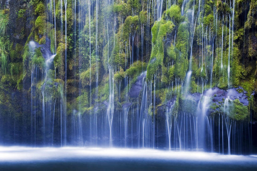 无人,横图,室外,白天,美景,瀑布,水,美国,覆盖,景观,流水,苔藓,风景,自然,景色,摄影,宁静,加利福尼亚,自然风光,岩石,彩图,邓斯缪尔,沙加缅度河