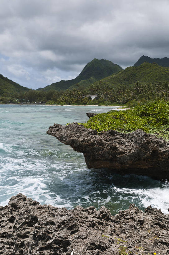 无人,竖图,室外,白天,旅游,度假,海洋,美景,山,库克群岛,岛,地形,海岸线,景观,娱乐,风景,自然,享受,休闲,景色,放松,摄影,宁静,岩层,自然风光,地质学,拉罗汤加岛,岩石,彩图,海港