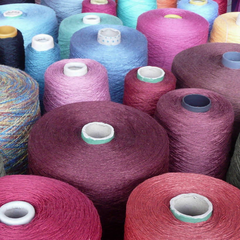 无人,方图,室内,特写,西班牙,一排,许多,丰富,整齐,线,很多,排列,摄影,多样,队列,线轴,美术工艺,彩图