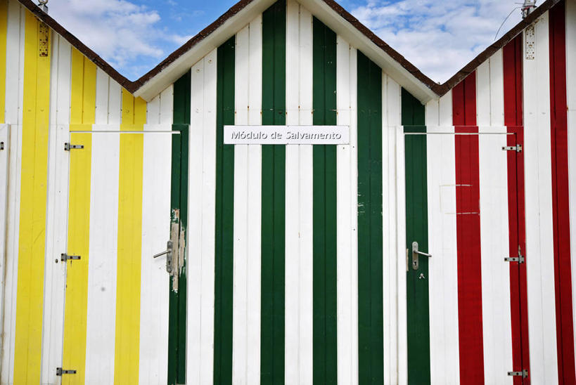 无人,横图,室外,特写,白天,建筑,西班牙,一排,条纹,整齐,云,排列,天空,摄影,多样,队列,阿利坎特,海滩,彩图