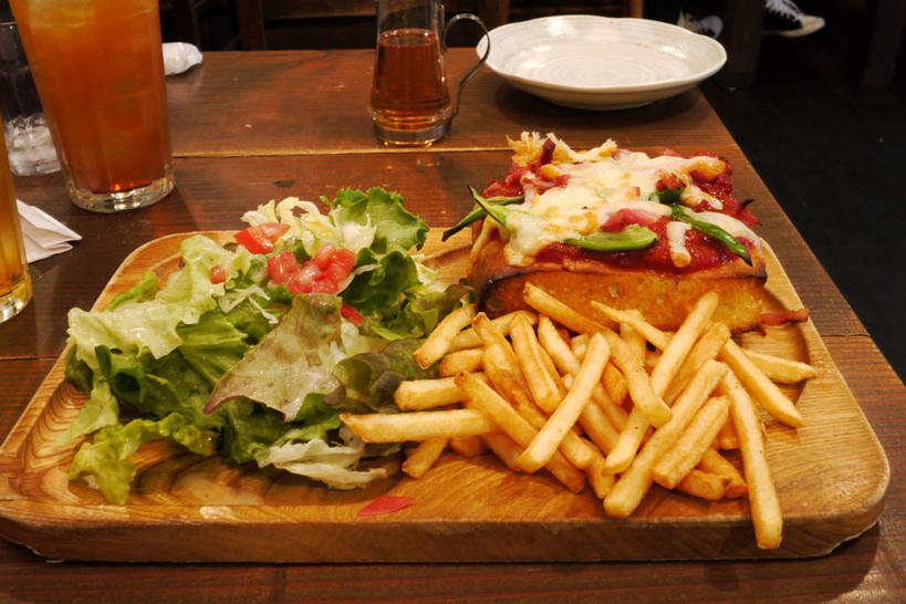 无人,横图,室内,特写,烹饪,西餐,蔬菜,土豆,日本,新鲜,料理,食品,汉堡包,薯条,菜肴,美食,饮食,食物,饮料,盘子,快餐,西式,摄影,佳肴,有机食品,绿色食品,京都府,西式快餐,垃圾食品,馍馍蛋,玻璃杯,洋芋,山药蛋,马铃薯,彩图