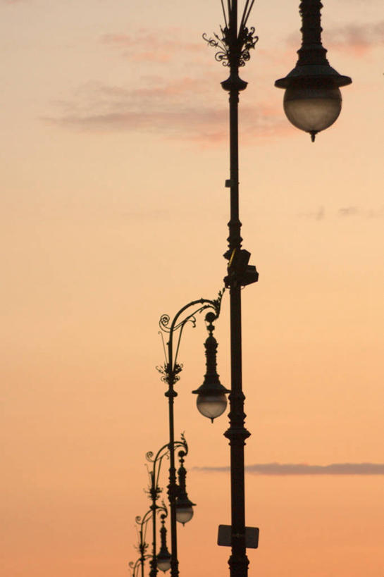 无人,竖图,室外,路灯,德国,一排,整齐,首都,柏林,排列,天空,黄昏,摄影,宁静,队列,彩图