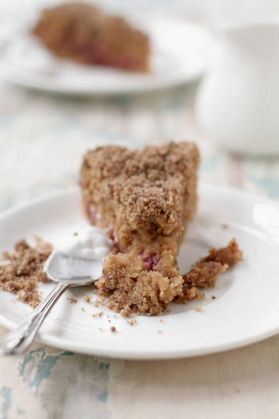 无人,竖图,室内,特写,白天,印度,盘子,汤匙,奶油,摄影,面包屑,清新,碎屑,马哈拉施特拉邦,彩图,蛋糕